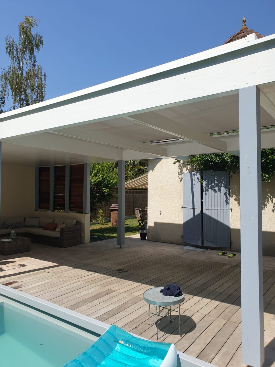Réalisation VMV Habitat : pergola de terrasse posé près de Pau (64)
